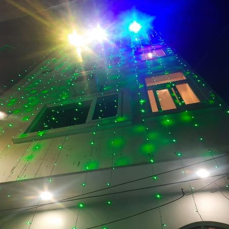 Hotel Blue Star Varanasi Luaran gambar