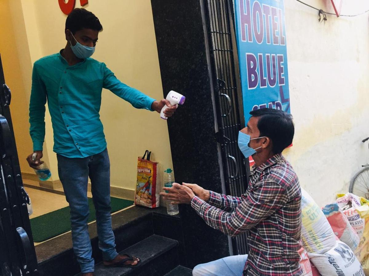 Hotel Blue Star Varanasi Luaran gambar