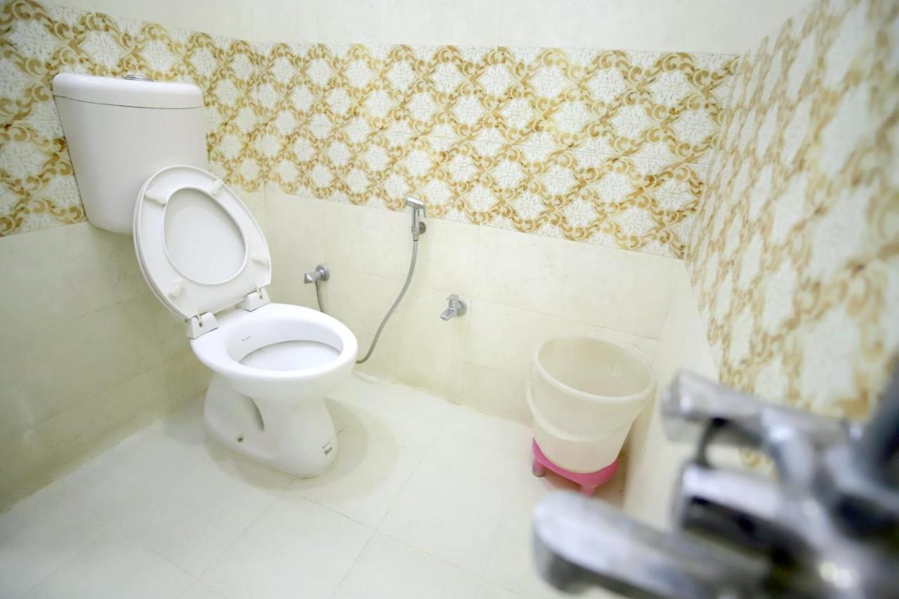 Hotel Blue Star Varanasi Luaran gambar