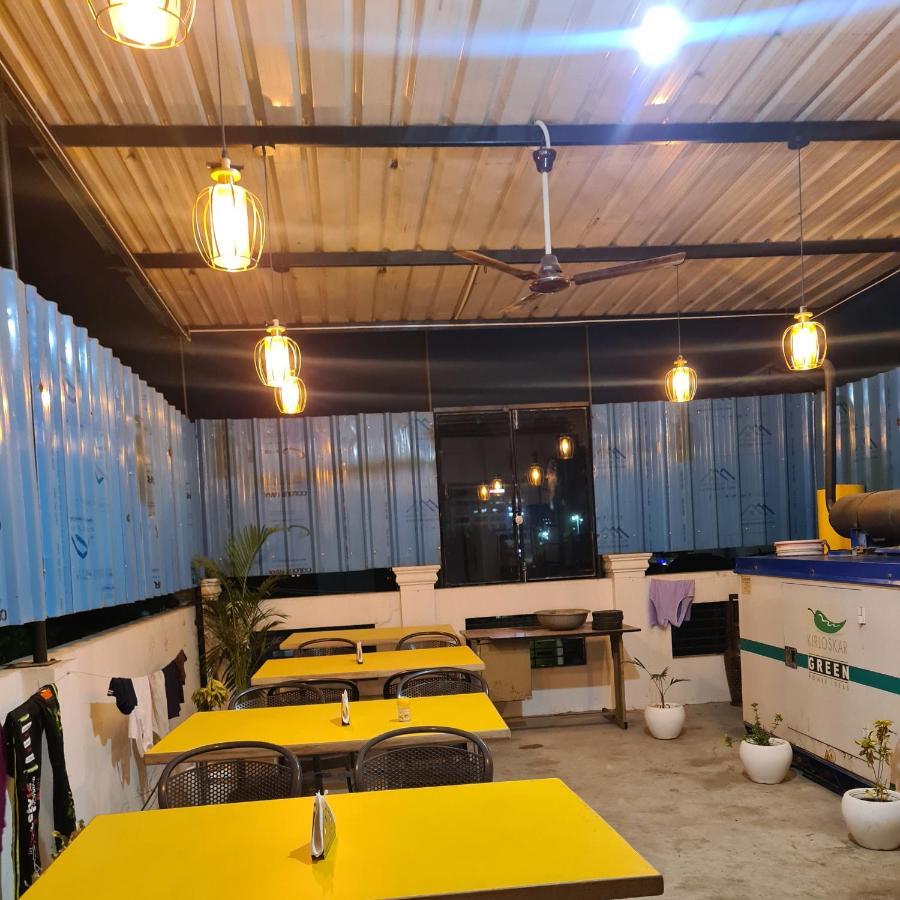 Hotel Blue Star Varanasi Luaran gambar