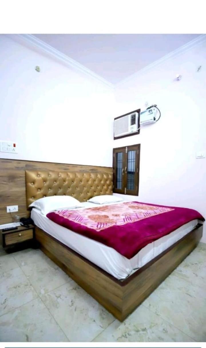 Hotel Blue Star Varanasi Luaran gambar
